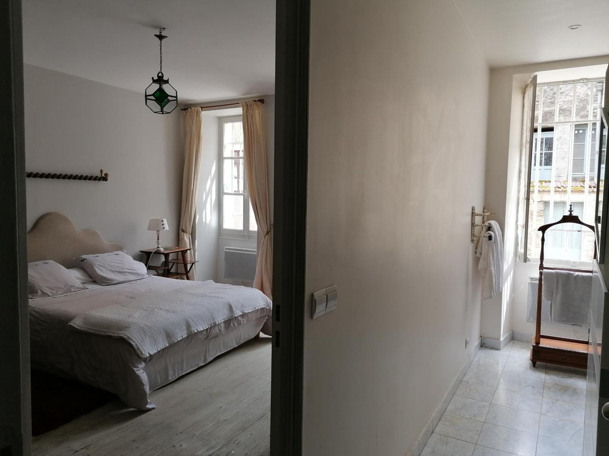 Bed and Breakfast Le Tabellion Нуае-сюр-Серен Экстерьер фото